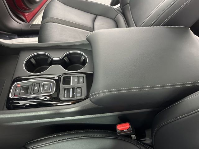 Used 2025 Honda Pilot Touring image 25