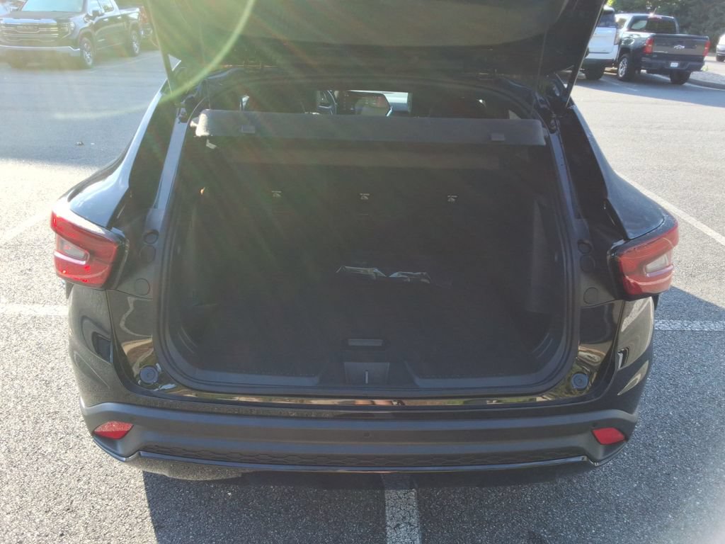 New 2026 Chevrolet Trax RS w/ Sunroof Package FWD image 14