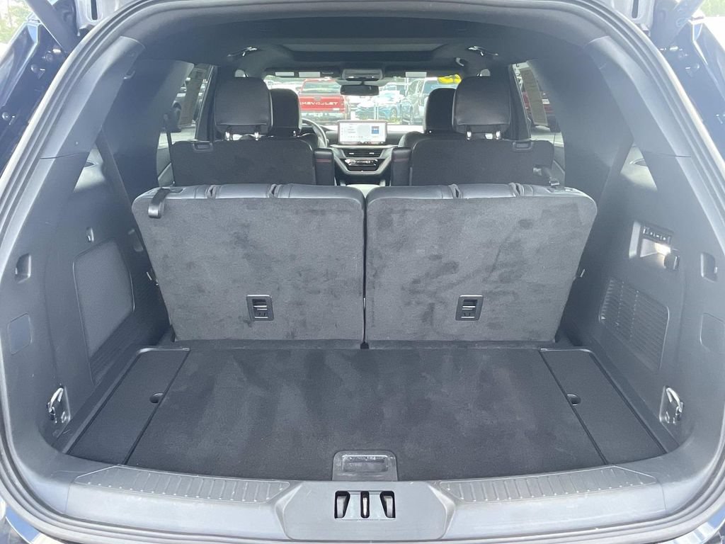 Used 2025 Ford Explorer ST AWD/4WD image 11