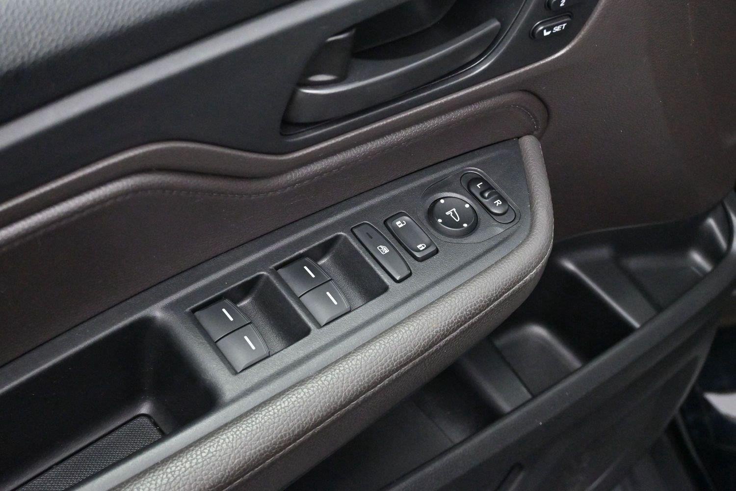 Used 2018 Honda Odyssey EX-L image 10