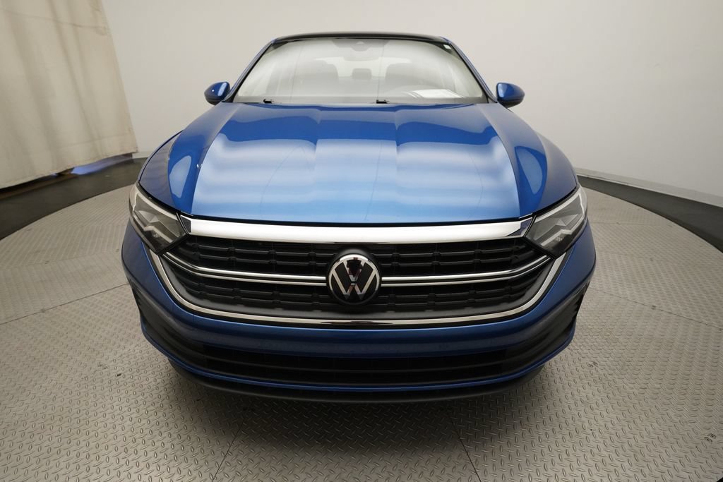 Used 2023 Volkswagen Jetta SE FWD image 11