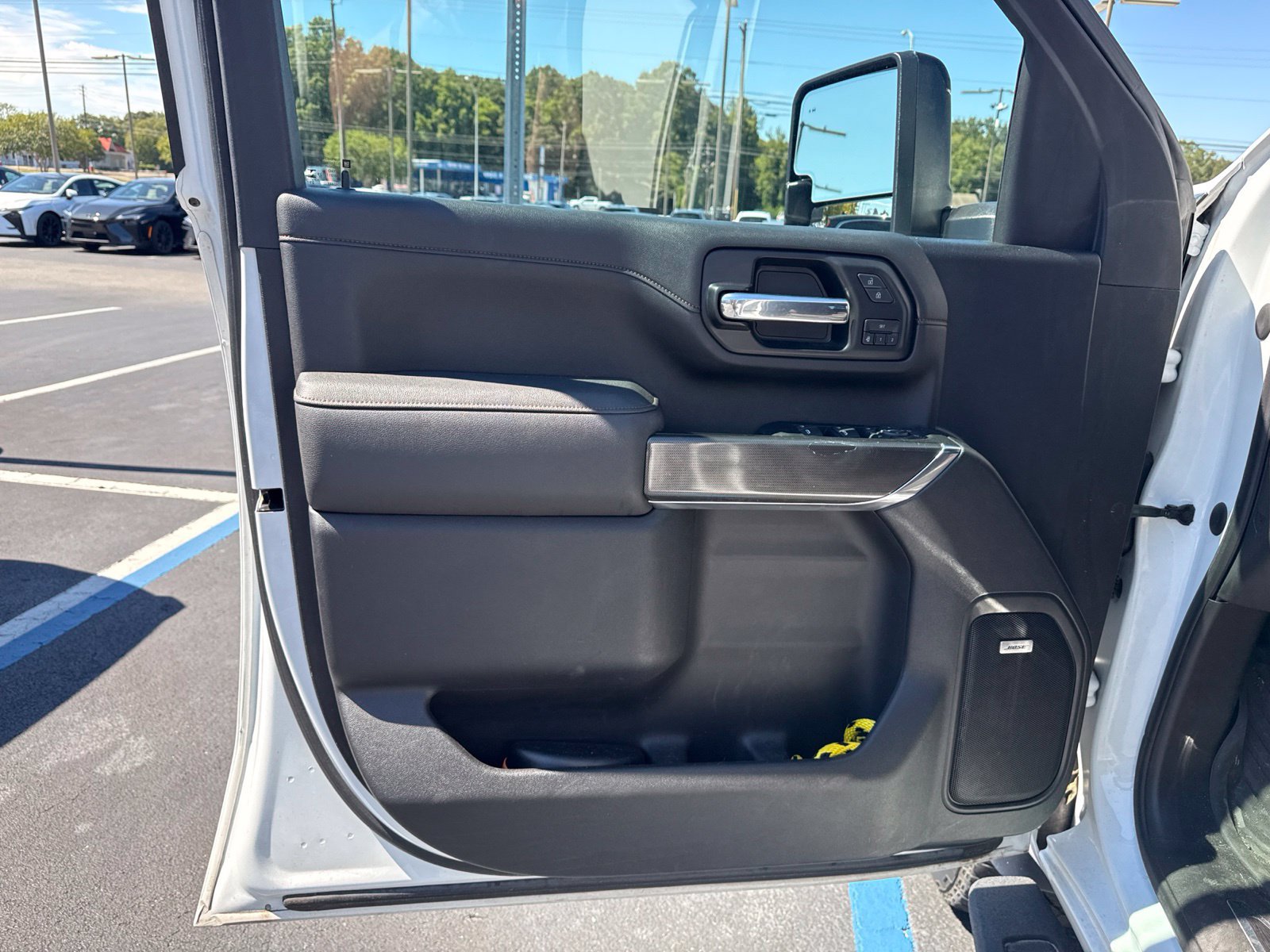 Used 2022 GMC Sierra 2500 AT4 w/ AT4 Premium Plus Package AWD/4WD image 14