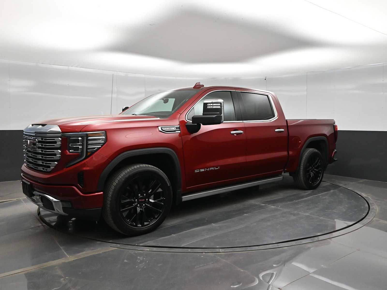 Used 2024 GMC Sierra 1500 Denali w/ Denali Reserve Package image 4