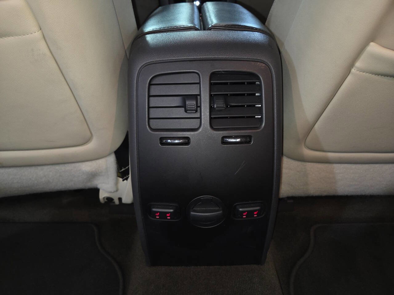 Used 2015 Lincoln MKS AWD w/ Equipment Group 101A image 23