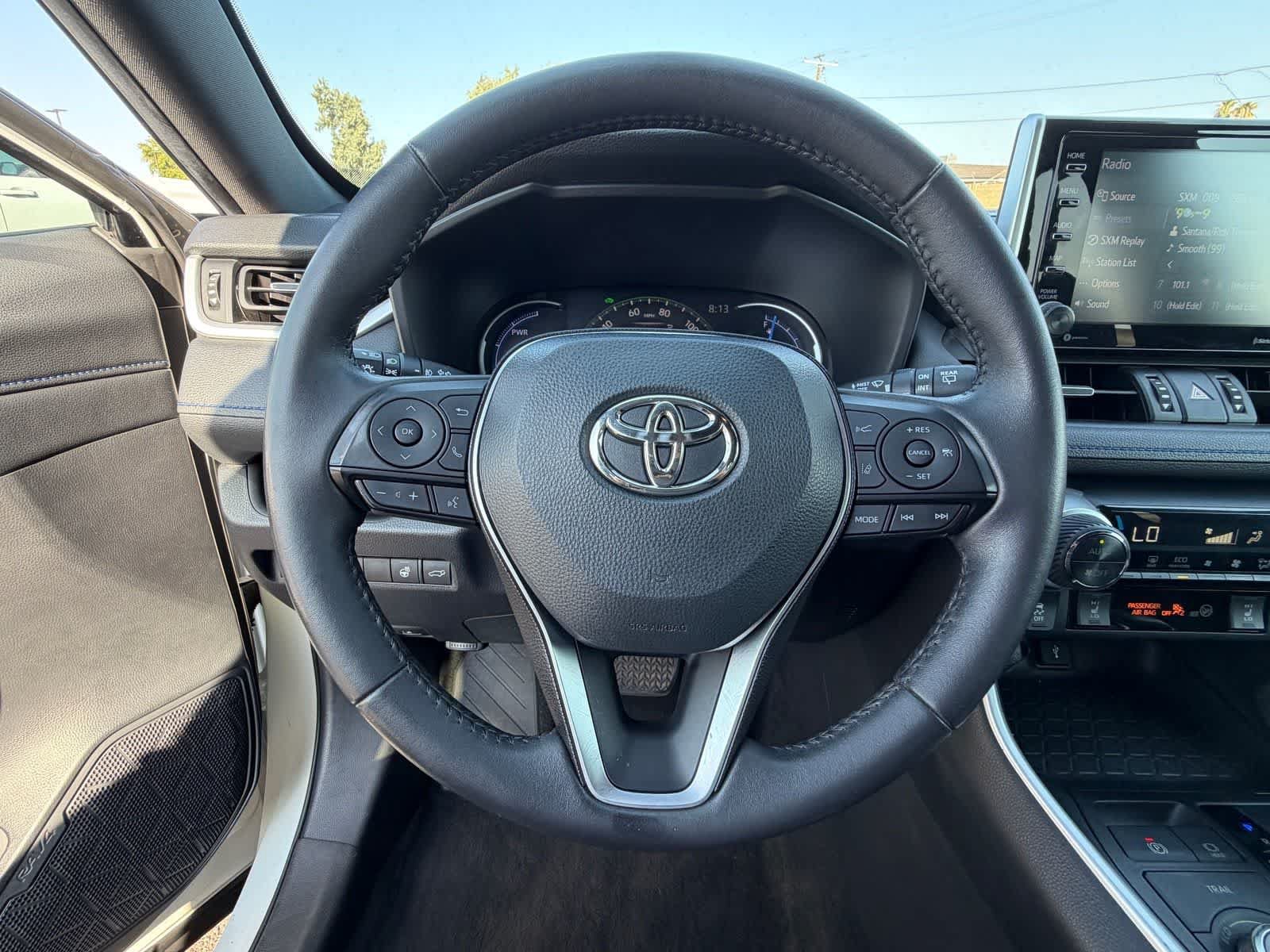 Used 2020 Toyota RAV4 XSE w/ XSE Grade Weather Package AWD/4WD image 18