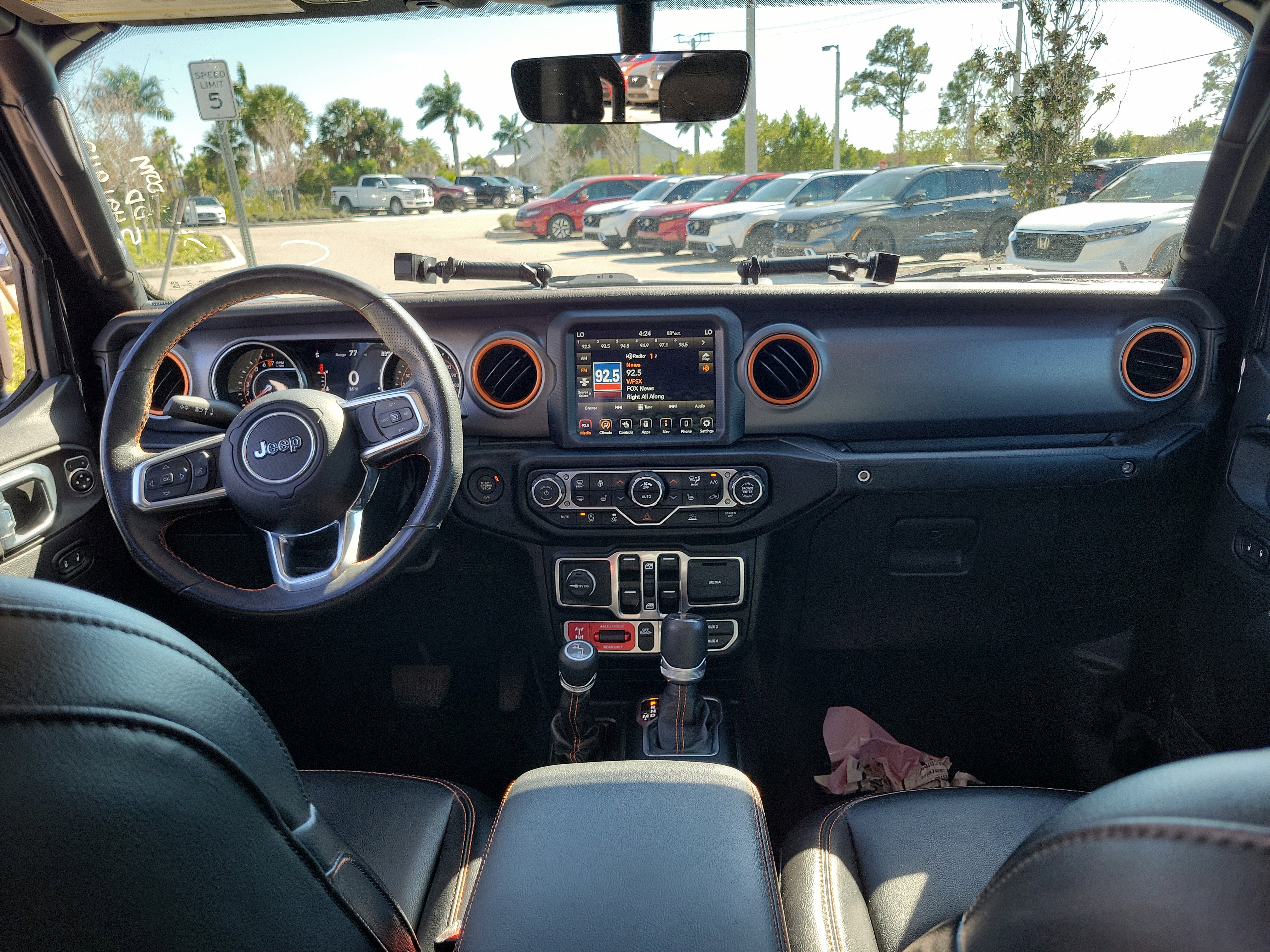 Used 2023 Jeep Gladiator Mojave w/ Cold Weather Group image 17