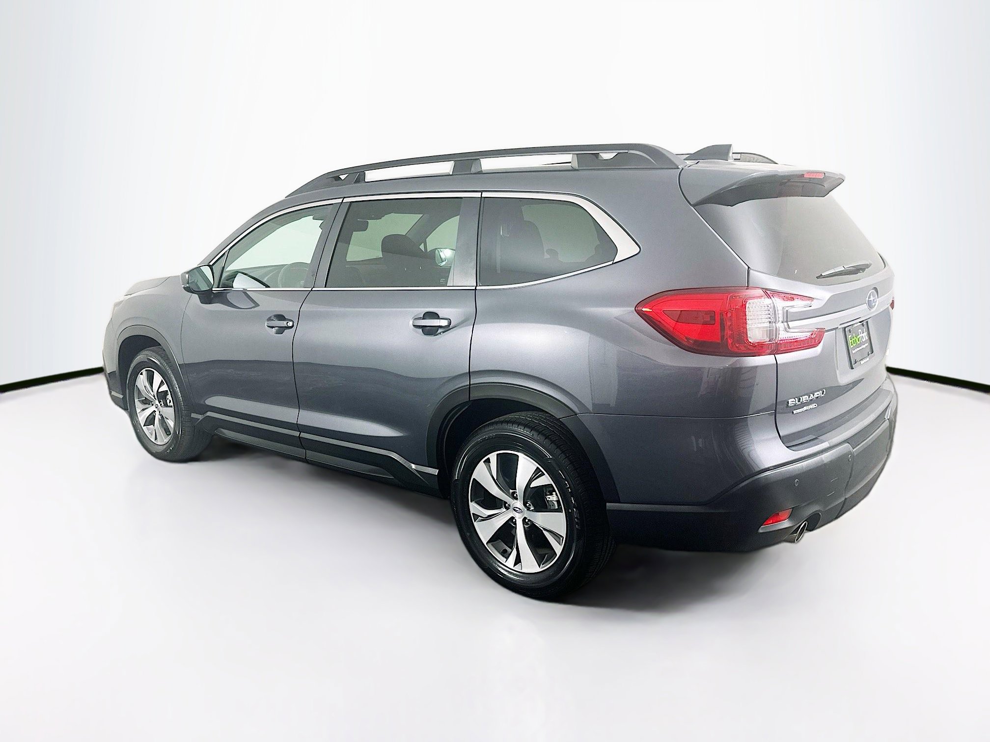 Used 2025 Subaru Ascent Premium image 5