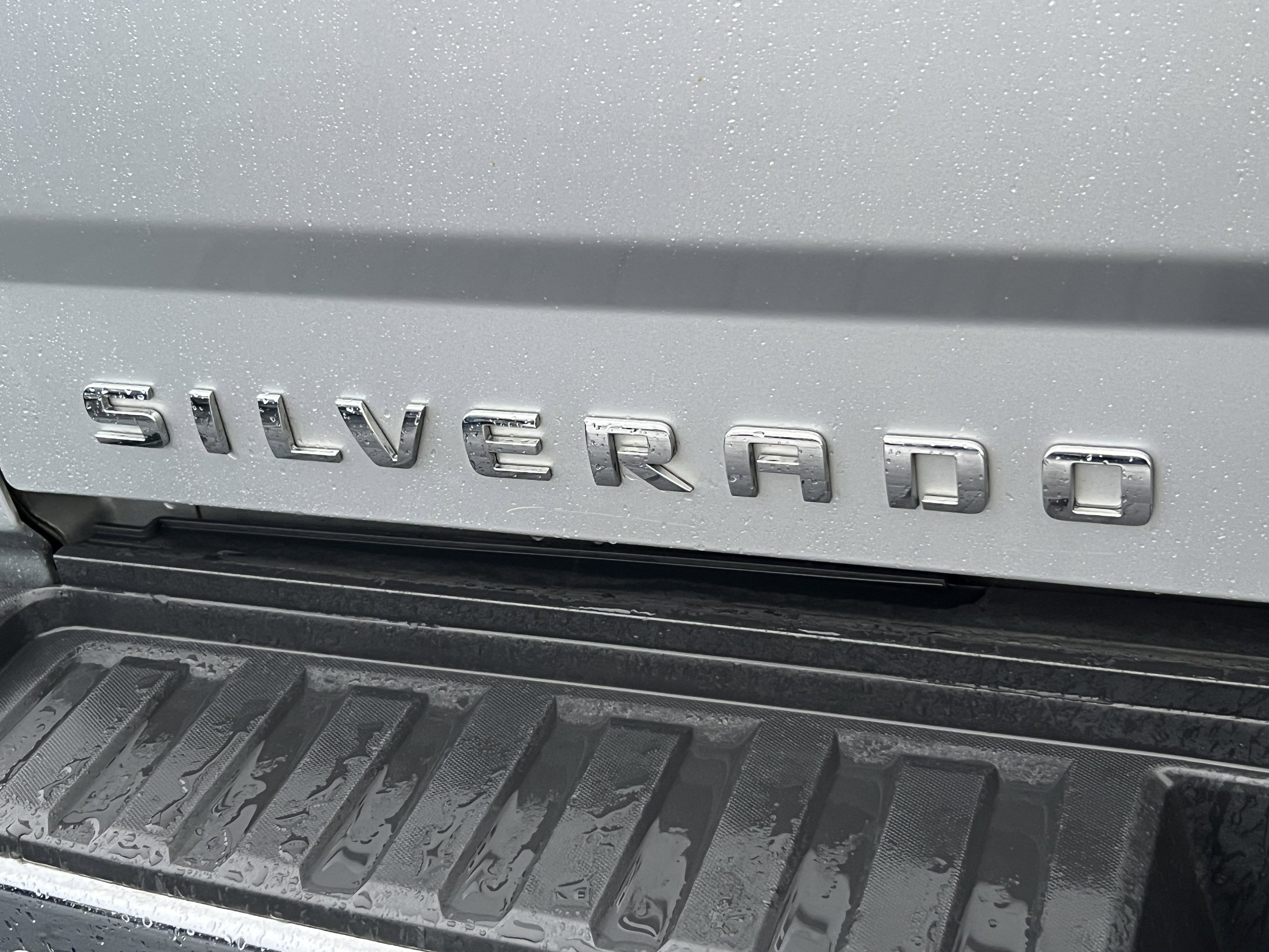 Used 2018 Chevrolet Silverado 3500 LTZ image 9