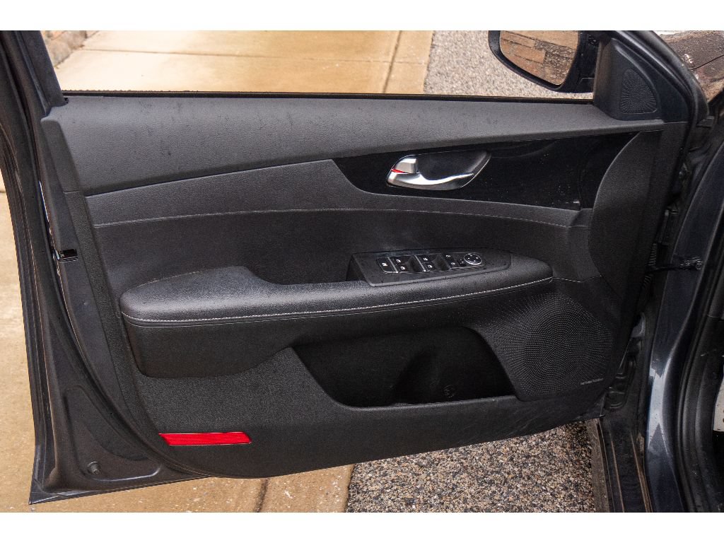 Used 2023 Kia Forte GT-Line w/ GT-Line Premium Package FWD image 10