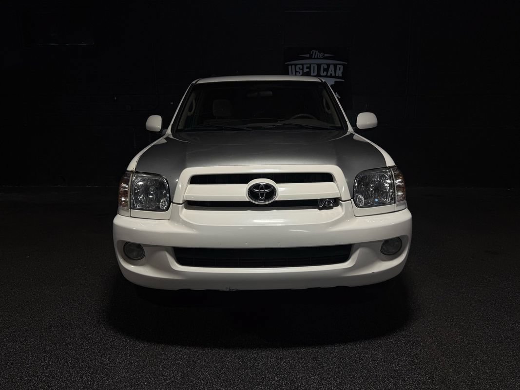 Used 2007 Toyota Sequoia SR5 AWD/4WD image 7
