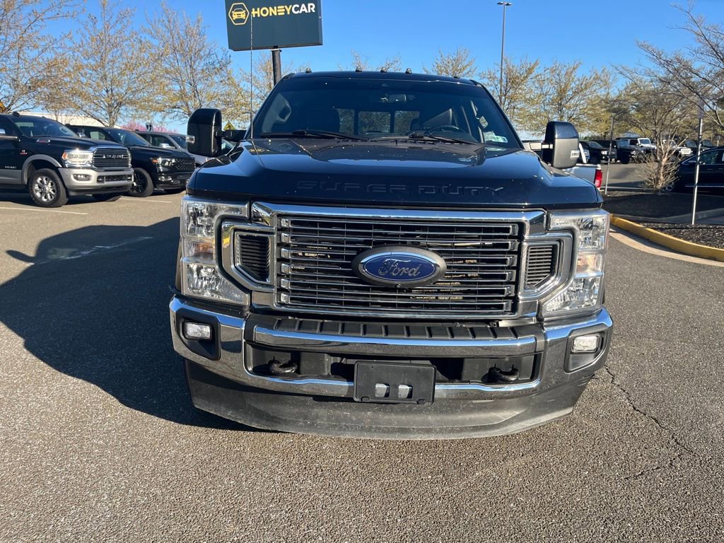 Used 2022 Ford F350 Lariat w/ Lariat Ultimate Package AWD/4WD image 2