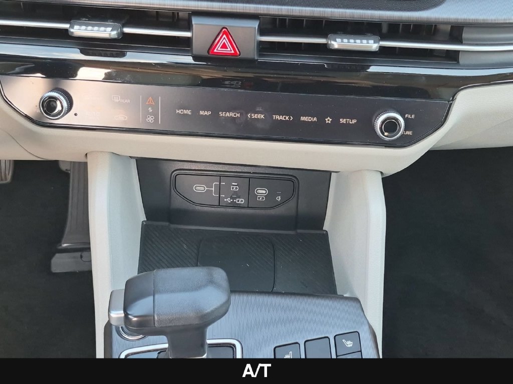 Used 2026 Kia Sportage EX w/ EX Panorama Roof Package FWD image 21