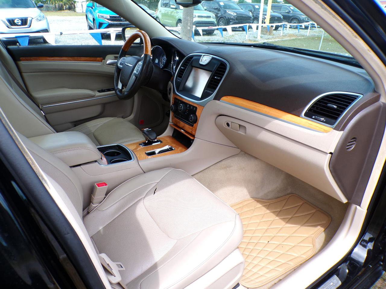 Used 2013 Chrysler 300 C w/ Beats Audio Group RWD image 20