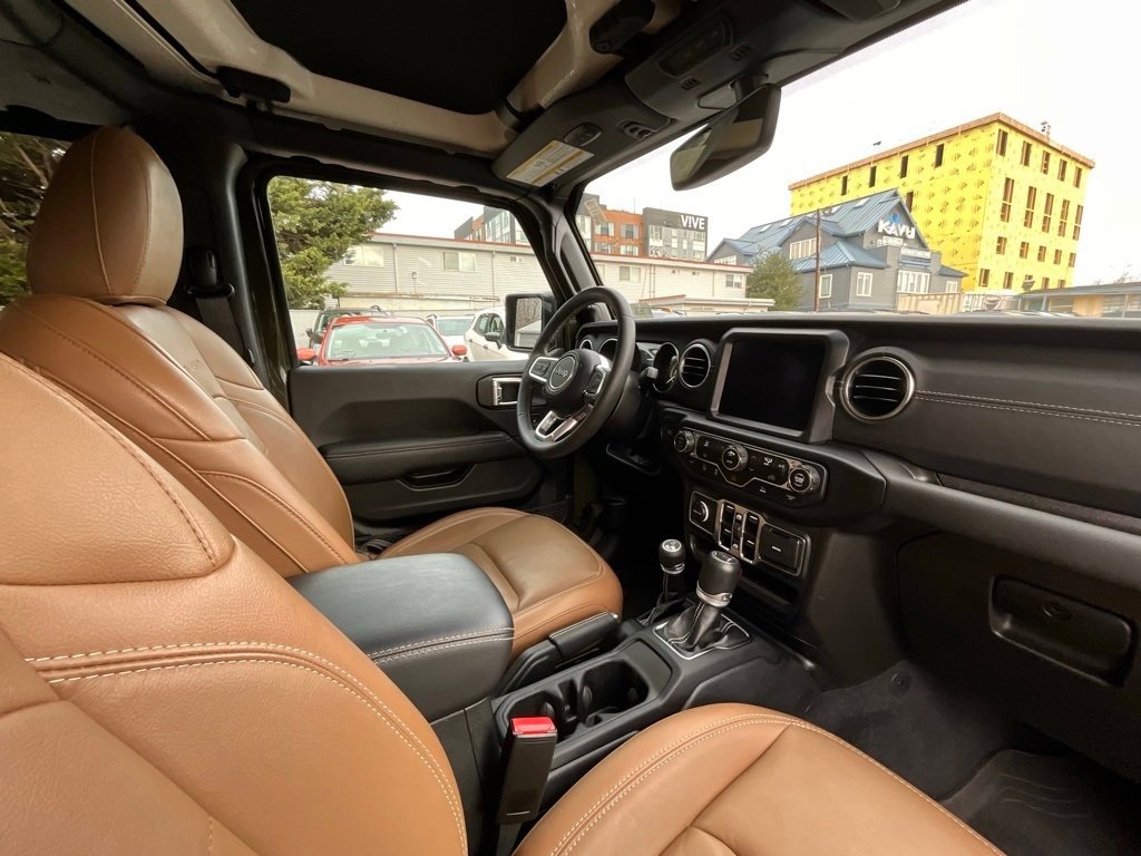 Used 2023 Jeep Gladiator Overland w/ Popular Equipment Package image 17