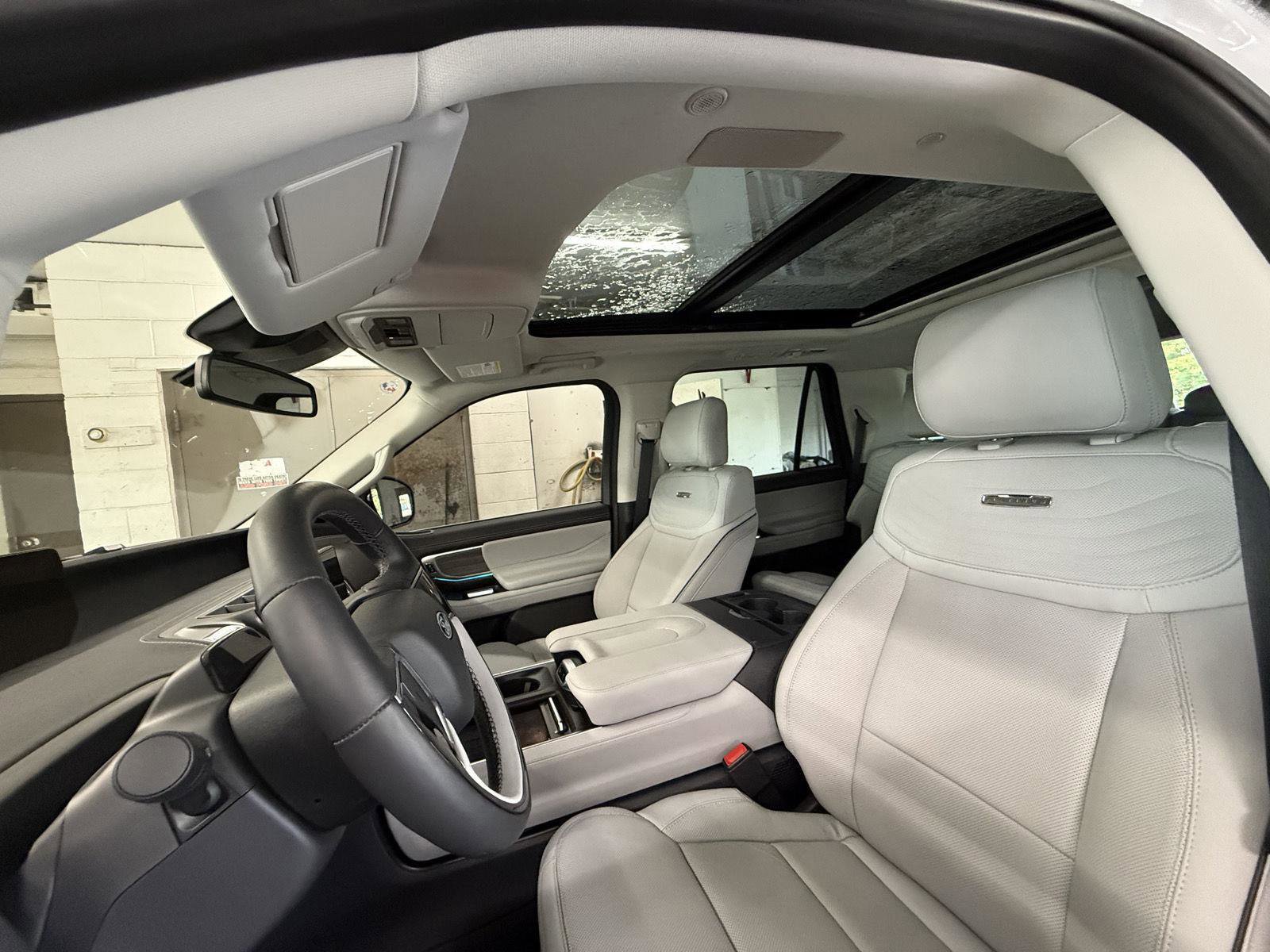 New 2025 Ford Expedition Platinum w/ Platinum Ultimate Package image 10