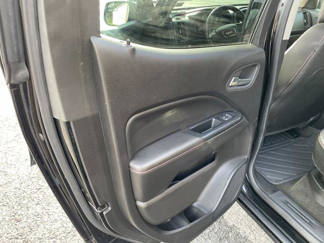 Used 2015 GMC Canyon SLE w/ All-Terrain Package AWD/4WD image 22