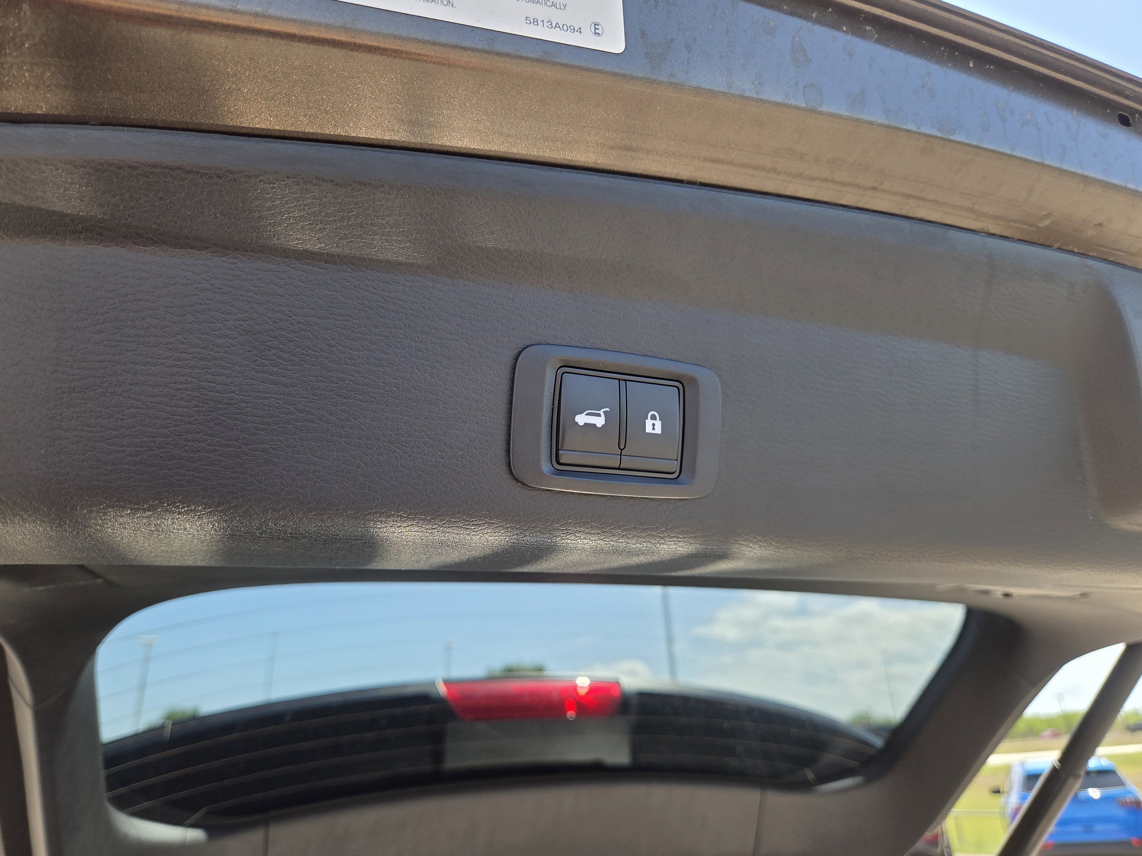 Used 2024 Mitsubishi Outlander SEL Black Edition image 27