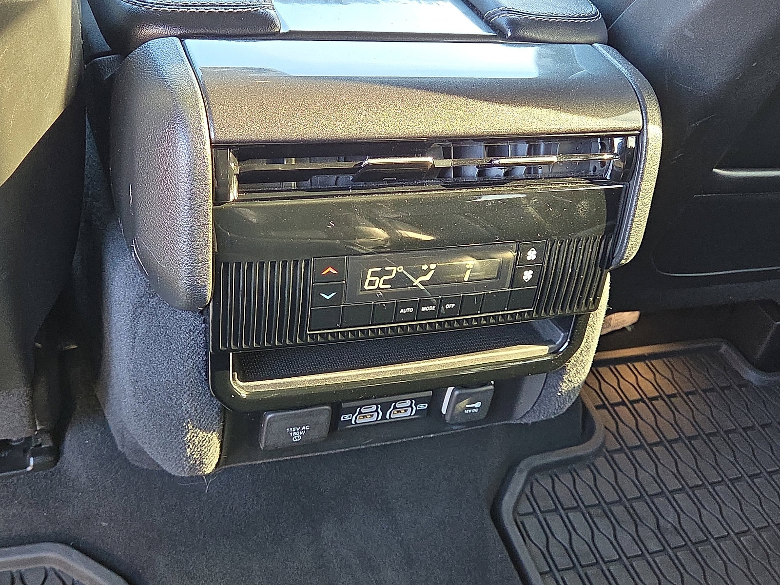 Used 2022 Jeep Wagoneer Series I image 12