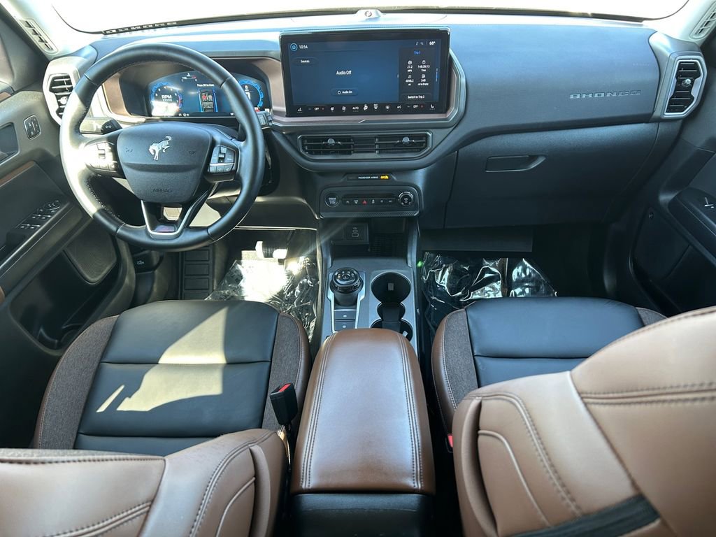 Used 2025 Ford Bronco Sport Outer Banks w/ Outer Banks Tech Package+ AWD/4WD image 11