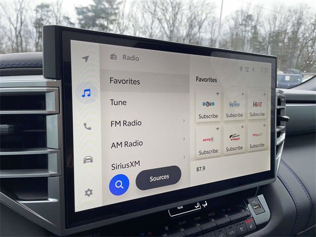 Used 2025 Toyota Sequoia Platinum image 30