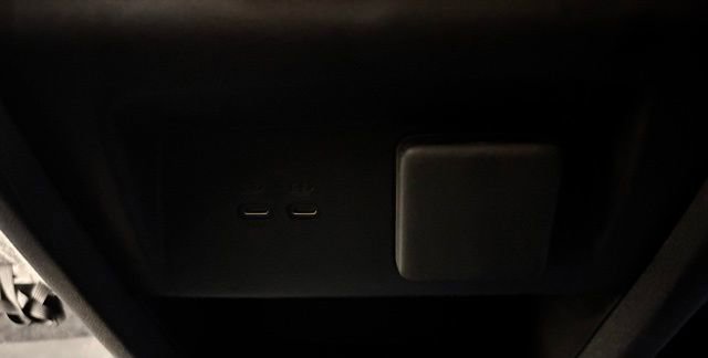 Certified 2024 Chevrolet Traverse RS image 21