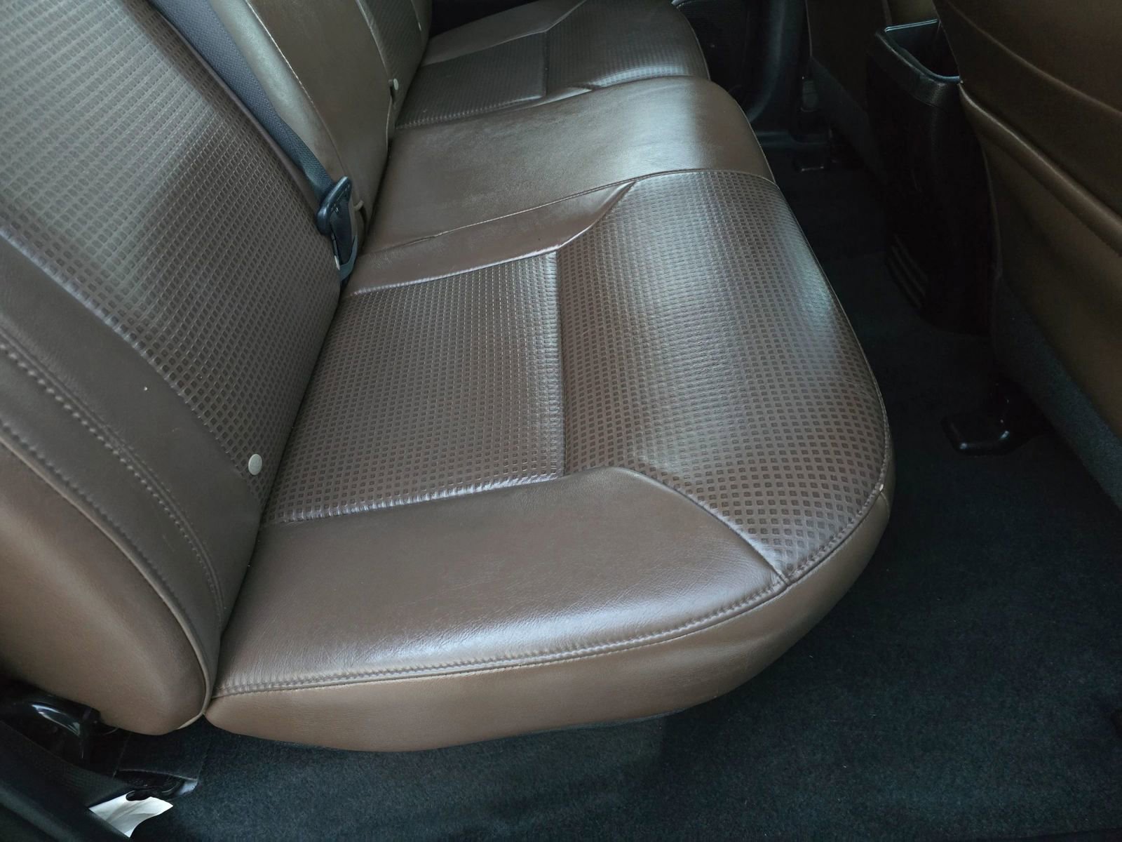 Used 2016 Toyota Tacoma Limited w/ Towing Package RWD image 14