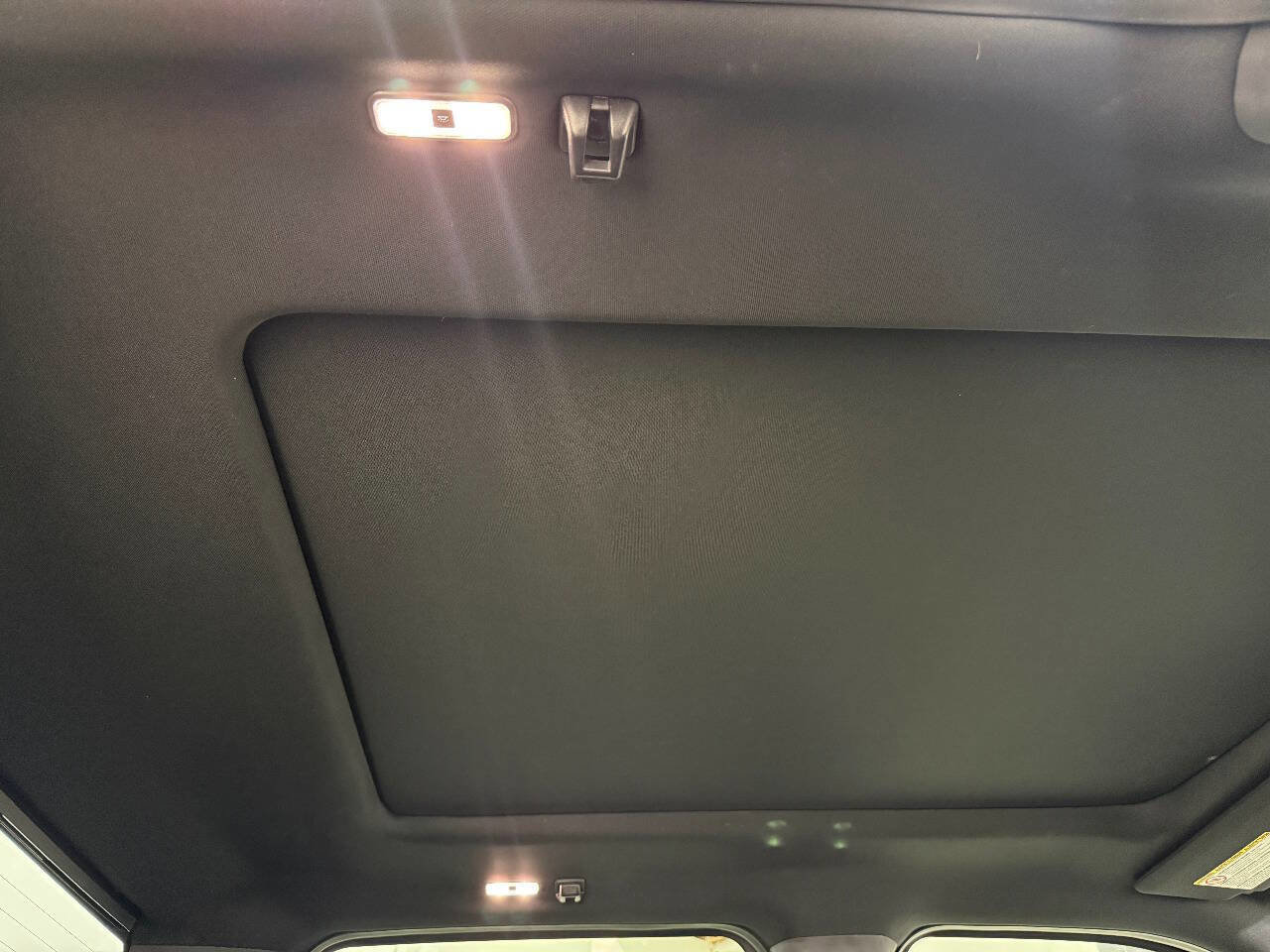 Used 2017 Ford F250 Platinum w/ FX4 Off-Road Package image 39