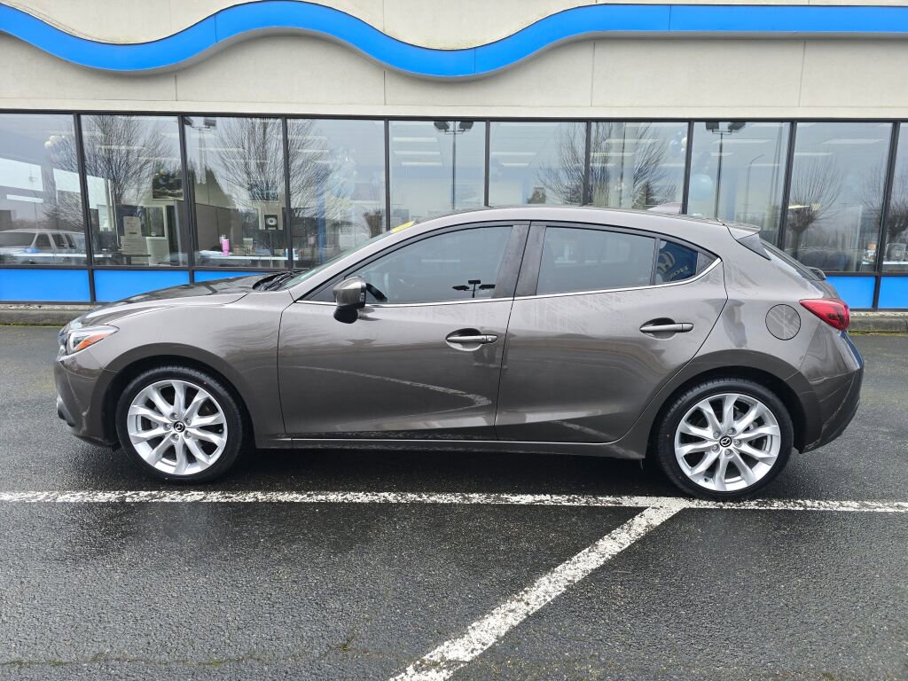 Used 2016 MAZDA MAZDA3 s Grand Touring image 2