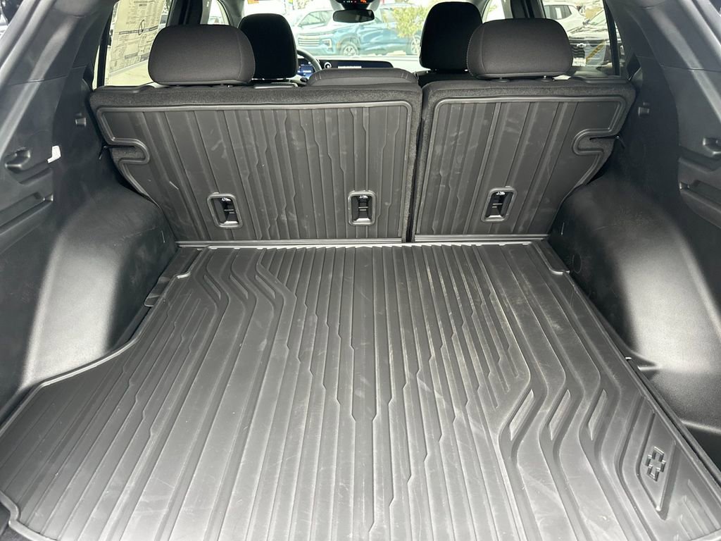 Used 2026 Chevrolet Equinox EV LT w/ Comfort Package image 14