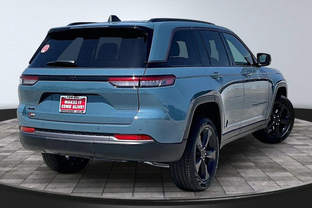 New 2026 Jeep Grand Cherokee Limited w/ Limited Altitude Package AWD/4WD image 22