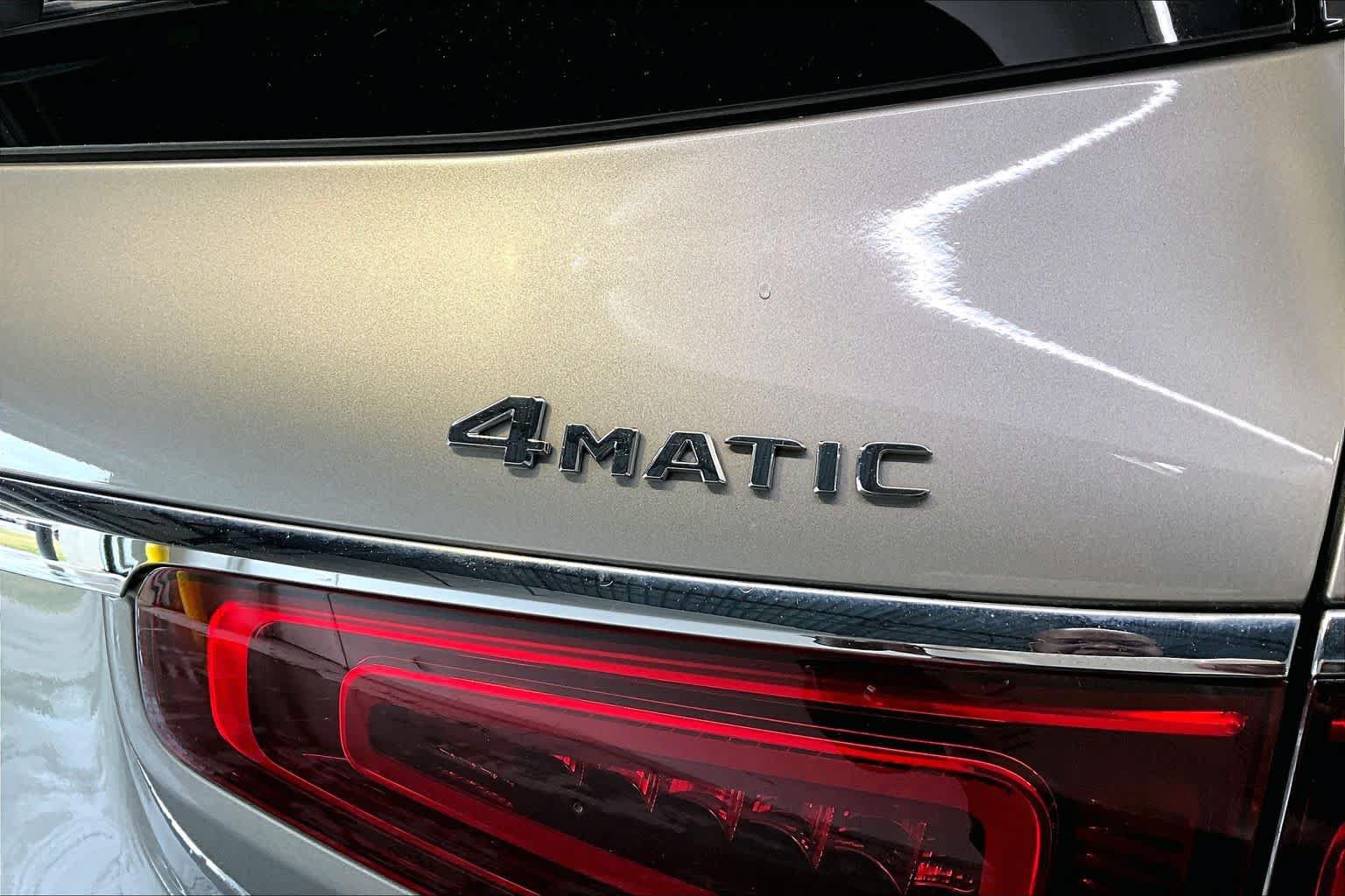Used 2020 Mercedes-Benz GLS 450 4MATIC image 10
