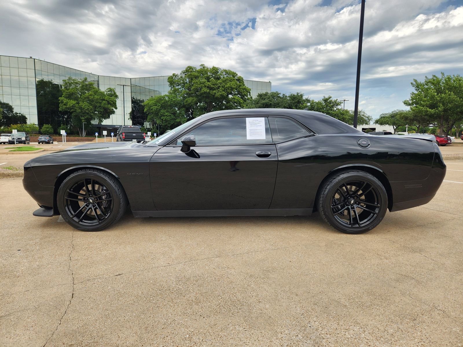 Used 2021 Dodge Challenger R/T w/ Performance Handling Group RWD image 3