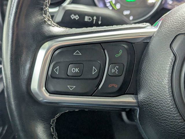 Used 2022 Jeep Wrangler Unlimited Sahara w/ Cold Weather Group image 20