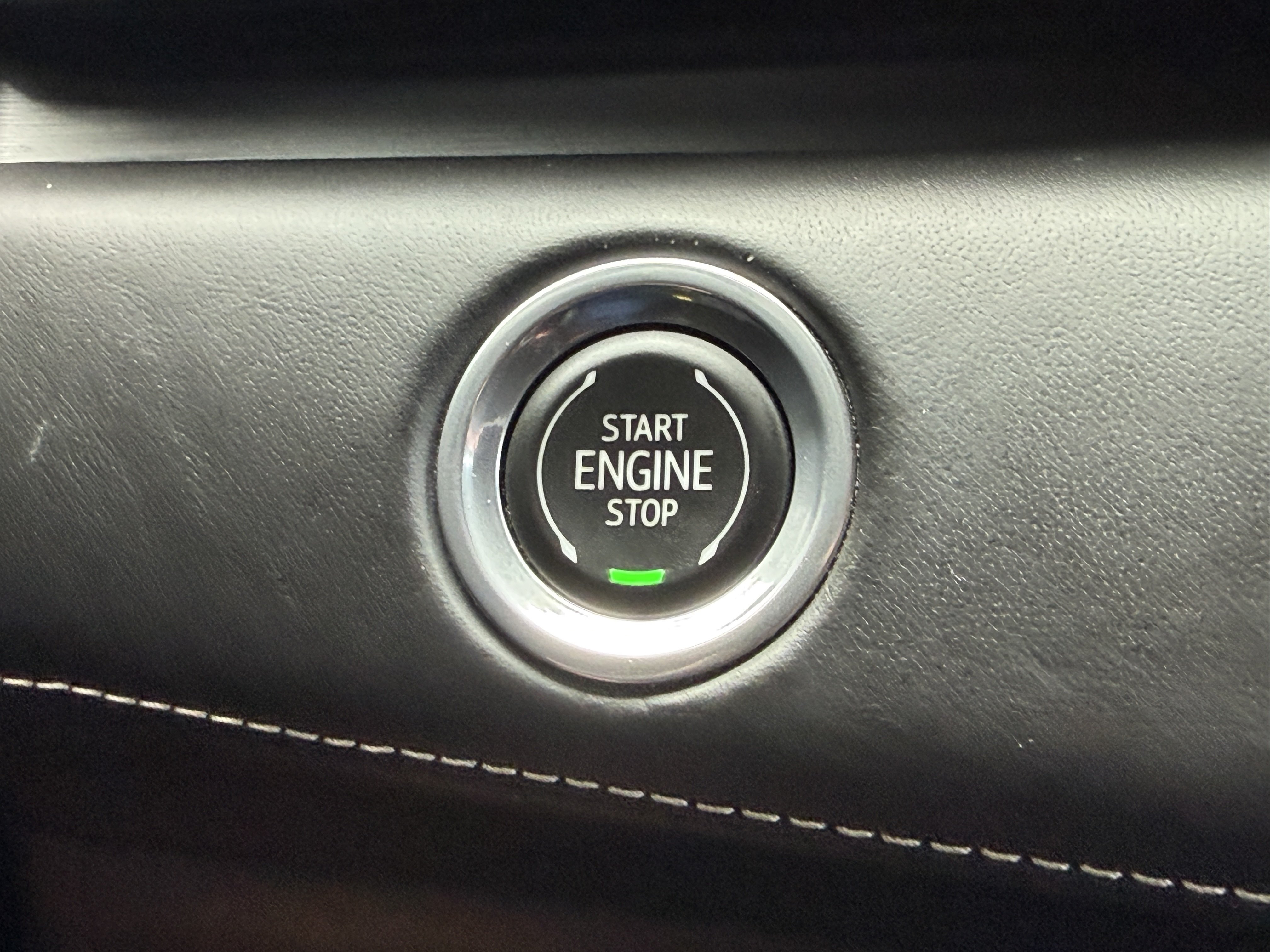 Certified 2023 Cadillac Escalade ESV Sport Platinum w/ LPO, ONYX Package AWD/4WD image 30