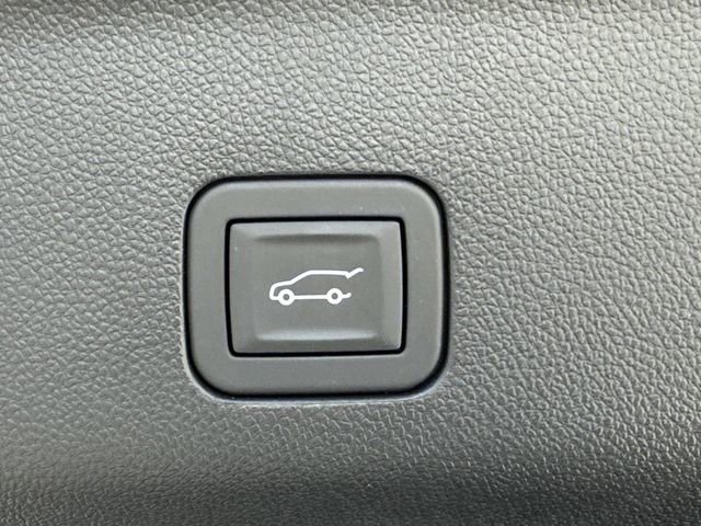 Used 2025 Cadillac Escalade Sport w/ Touring Package image 14