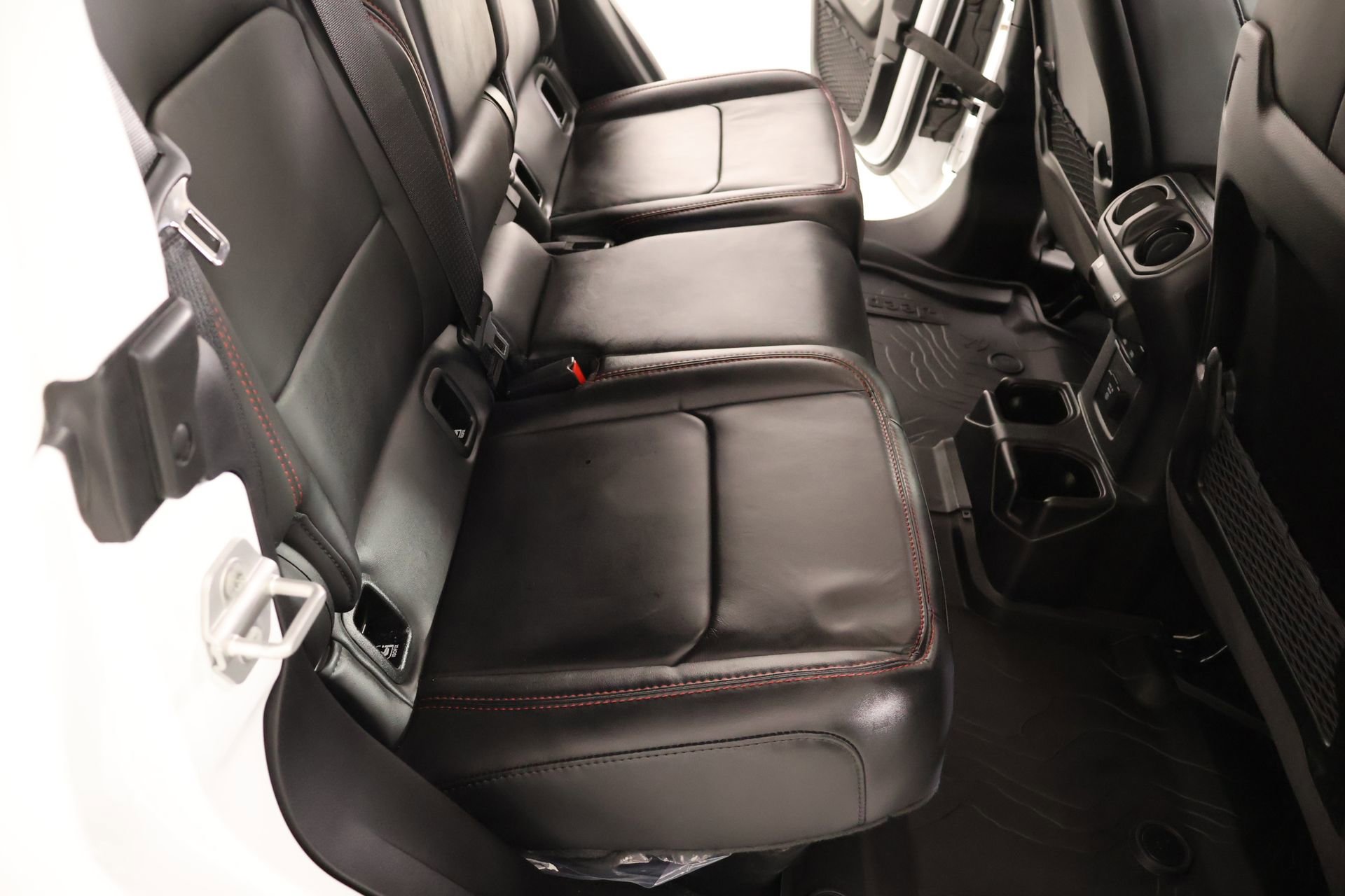 Used 2025 Jeep Gladiator Rubicon AWD/4WD image 15