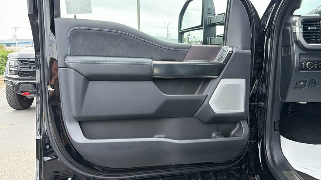 New 2026 Ford F250 Platinum w/ Tremor Off-Road Package AWD/4WD image 18