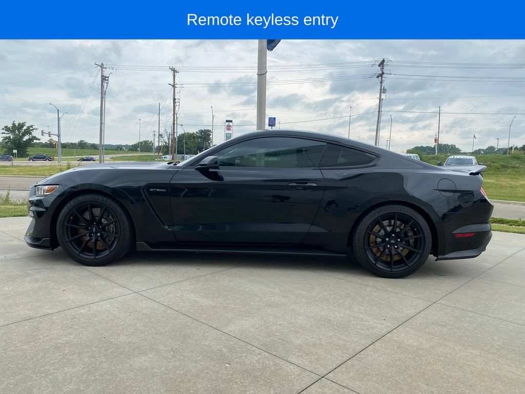 Used 2017 Ford Mustang Shelby GT350 w/ Electronics Package RWD image 3