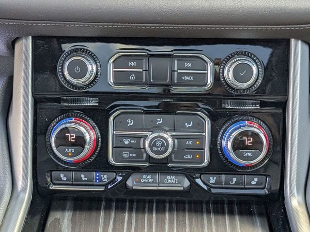 Used 2022 GMC Yukon XL Denali w/ Denali Premium Package image 17