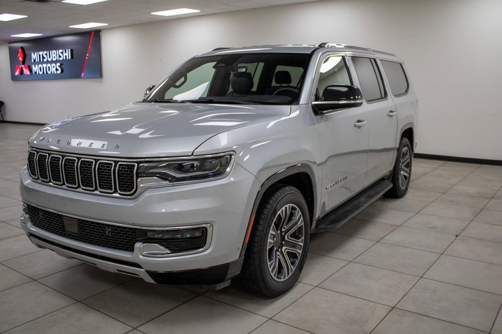 Used 2024 Jeep Wagoneer L Series II w/ Flexible Seating Group image 6