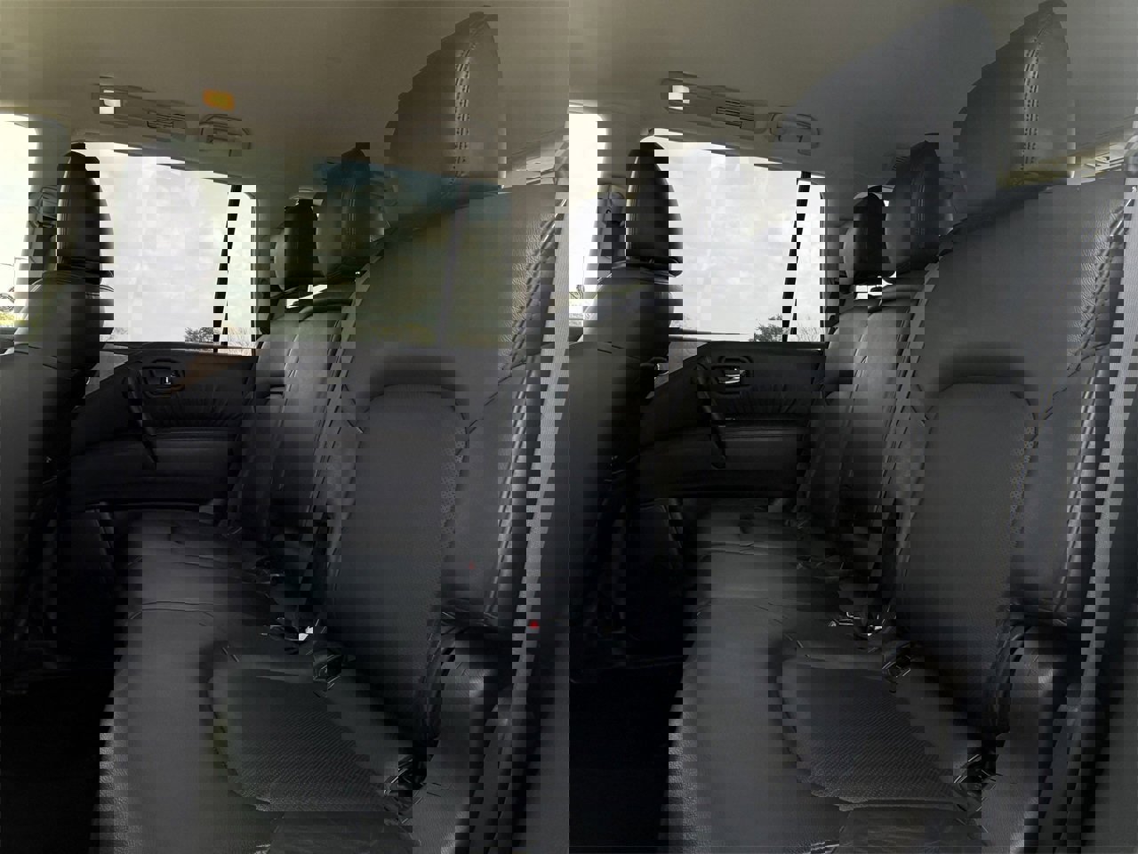 Used 2024 Nissan Armada SL image 28