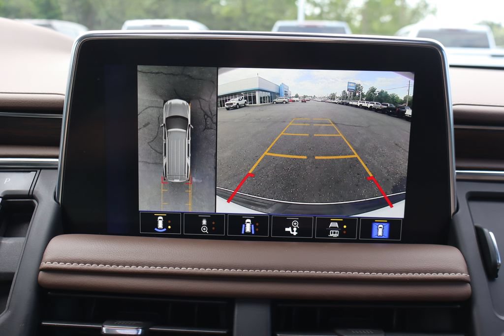 Used 2023 Chevrolet Tahoe High Country AWD/4WD image 10