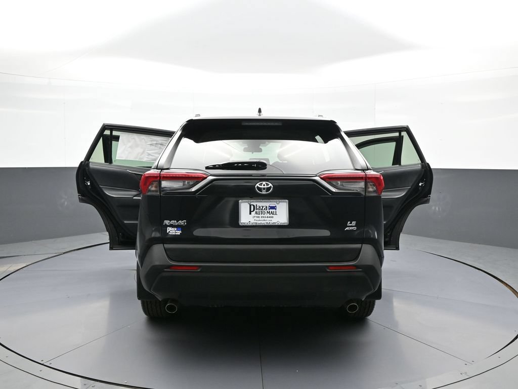 Used 2019 Toyota RAV4 LE w/ All Weather Liner Package AWD/4WD image 46