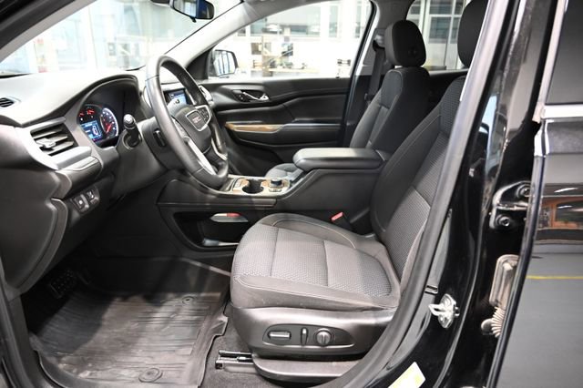 Used 2021 GMC Acadia SLE w/ Driver Convenience Package FWD image 9
