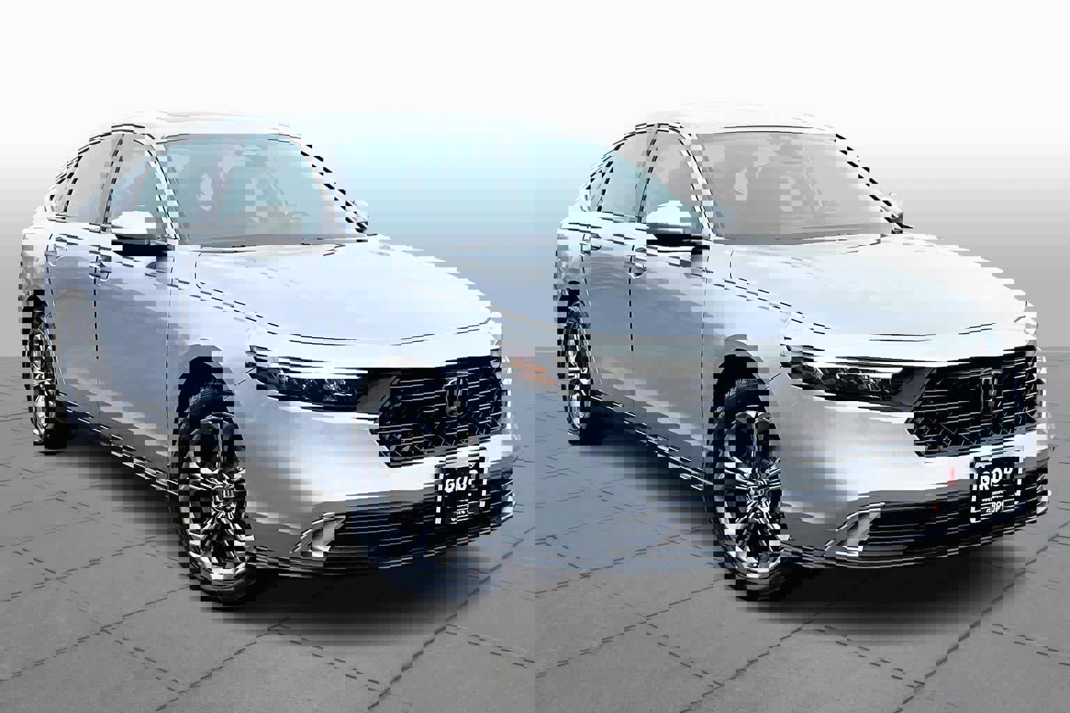 Used 2023 Honda Accord EX image 2