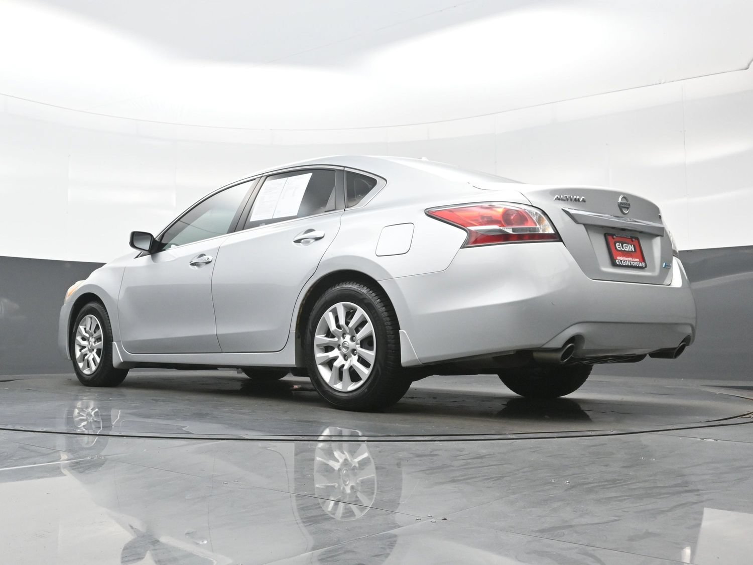 Used 2014 Nissan Altima 2.5 S w/ Display Audio Package FWD image 29