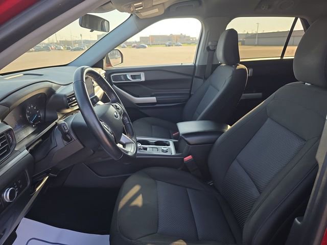 Used 2022 Ford Explorer XLT AWD/4WD image 18