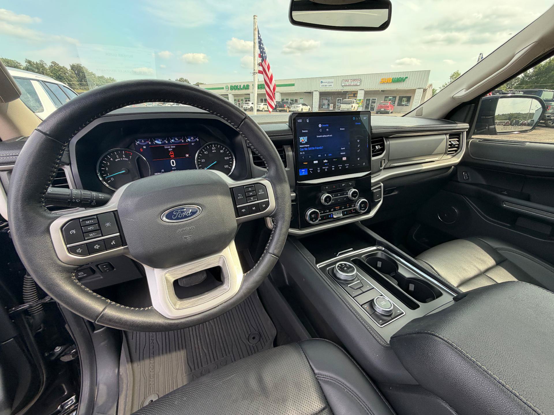 Used 2024 Ford Expedition Max XLT AWD/4WD image 8
