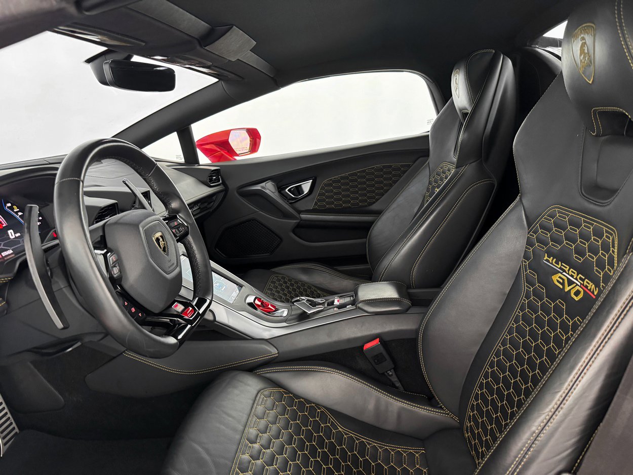 Used 2023 Lamborghini Huracan EVO image 26