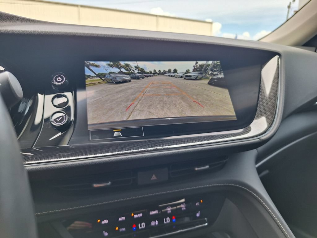 Used 2023 Buick Envision Preferred FWD image 22